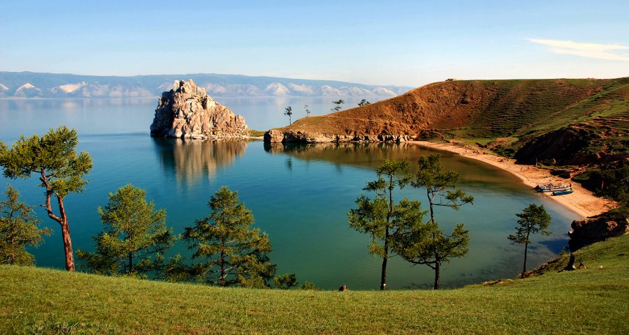 Мыс Бурхан на озере Байкал